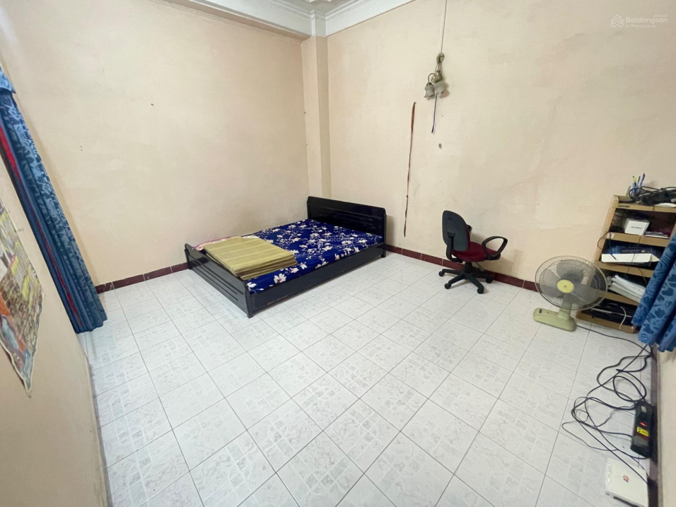 Cho thuê nhà riêng phố Hai Bà Trưng, Hoàn Kiếm, Hà Nội, 25m2, 4 tầng, giá 11tr/tháng