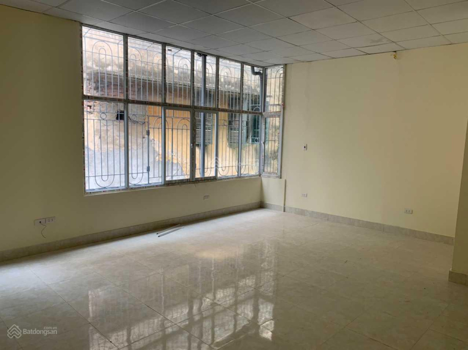 Cho thuê nhà ở phố Trần Đại Nghĩa kéo dài sử dụng 120m2, thông sàn, mặt tiền 8m,  giá
14 triệu/tháng