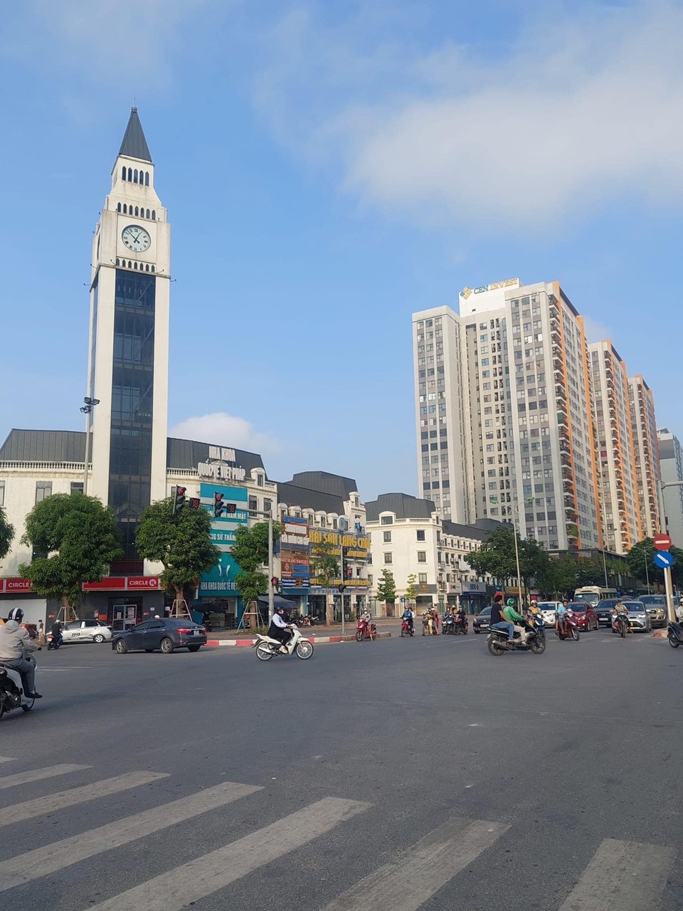 BÁN NHÀ 4 TẦNG KĐT VĂN PHÚ - HÀ ĐÔNG. ĐƯỜNG Ô TÔ TRÁNH -  NHÀ THÔ