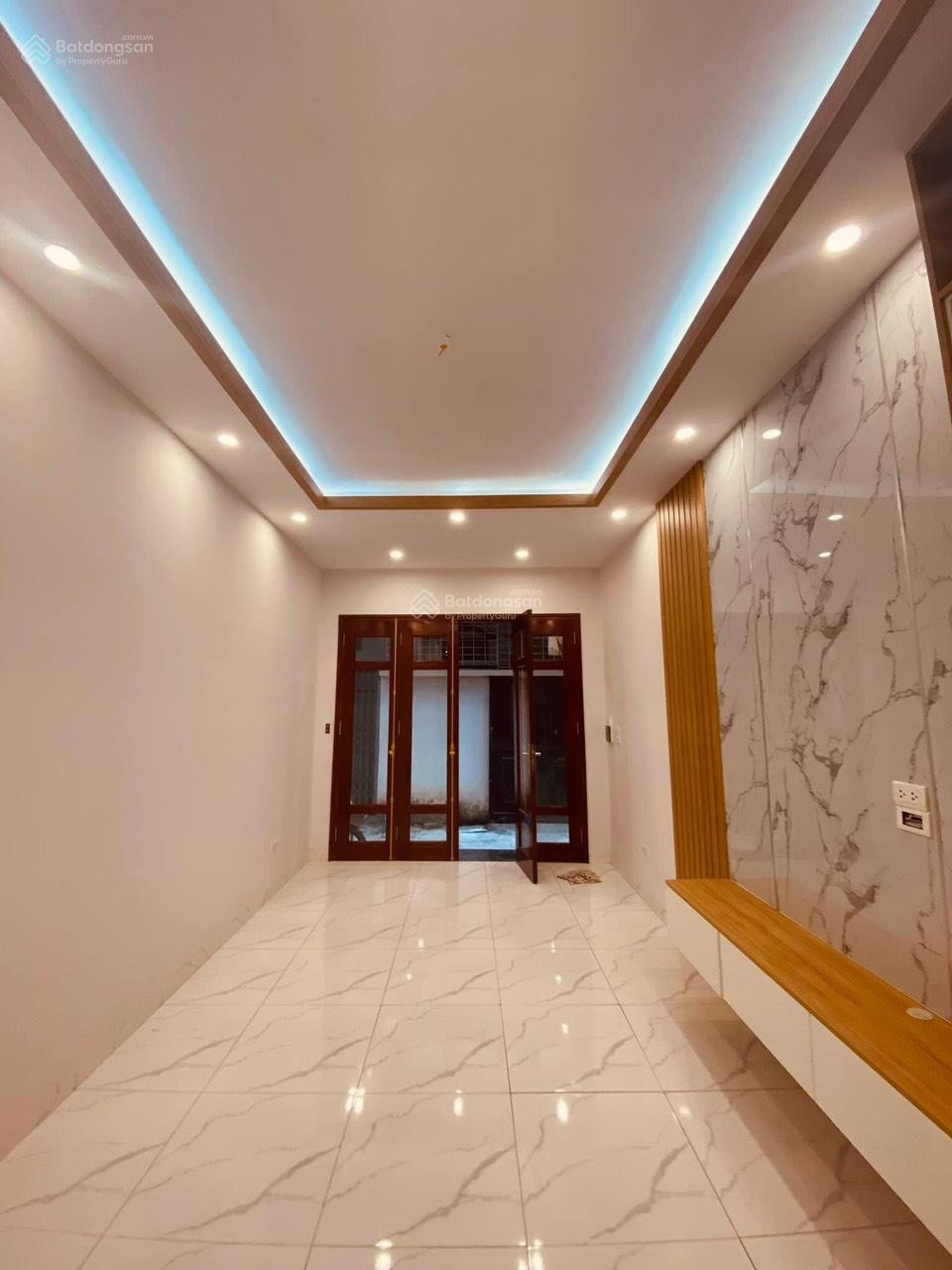 Kẹt tiền chính chủ cần đẩy nhanh nhà Hồ Đền Lừ, xây mới 5 tầng, ô tô lùi cửa