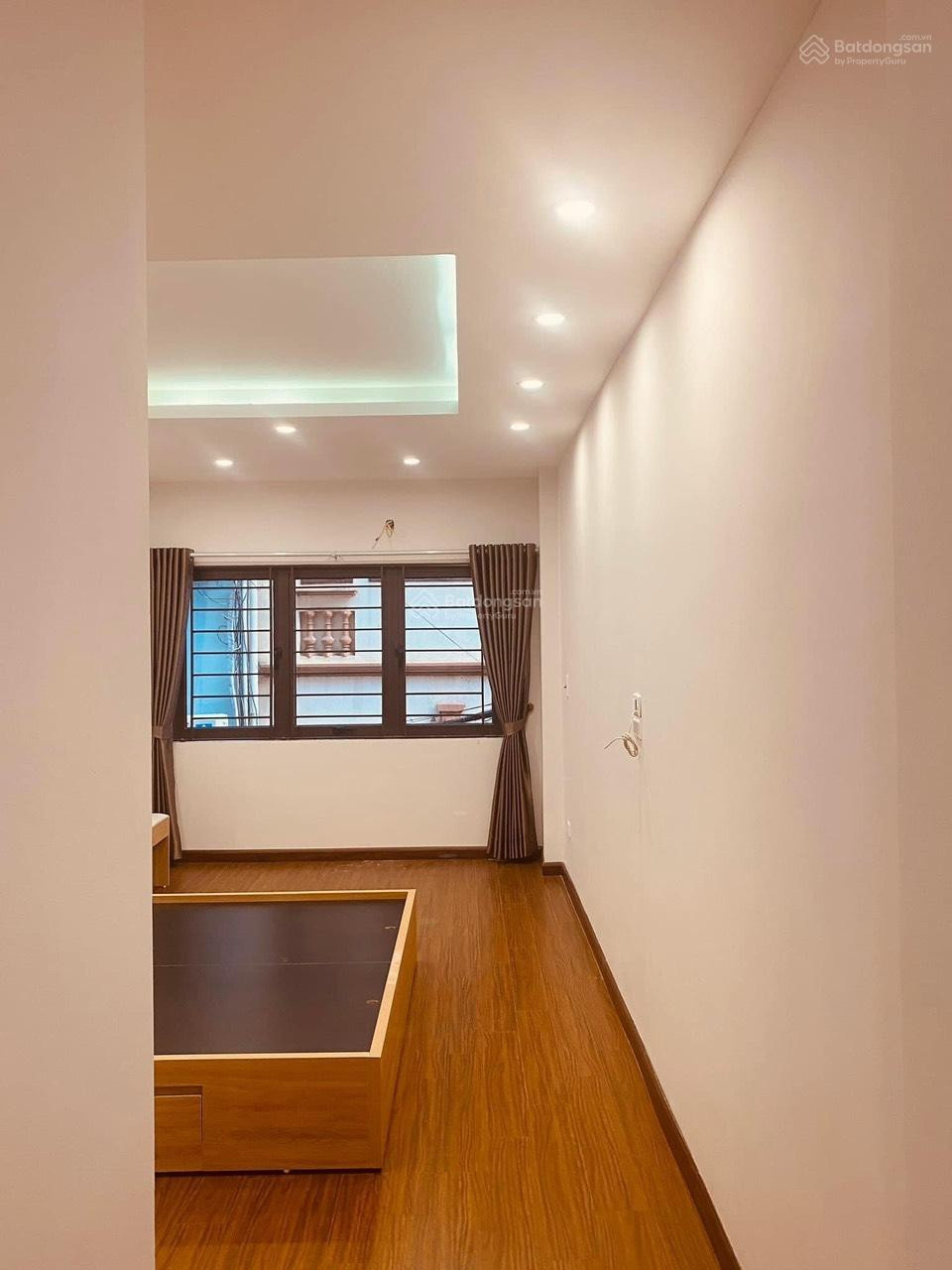 Kẹt tiền chính chủ cần đẩy nhanh nhà Hồ Đền Lừ, xây mới 5 tầng, ô tô lùi cửa