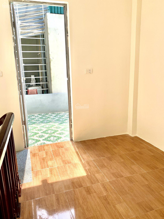 Chính chủ cần bán nhà ô tô cửa mới xây, 3 tầng