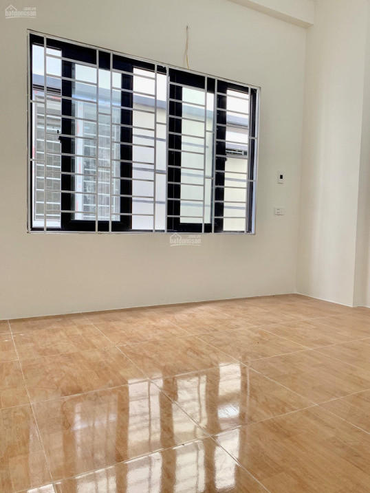 Chính chủ cần bán nhà ô tô cửa mới xây, 3 tầng
