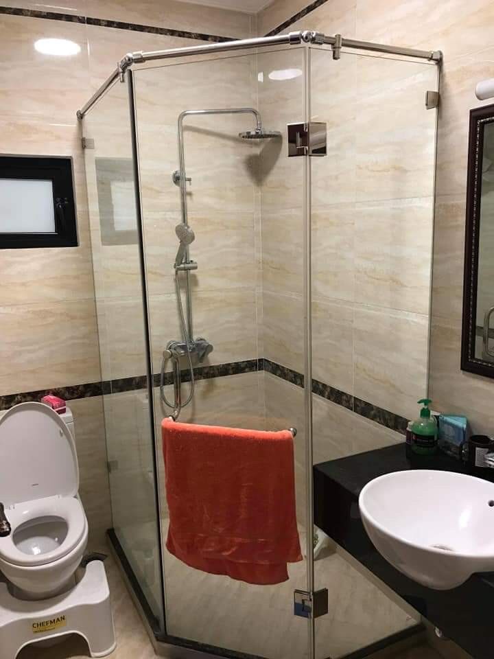 Chính chủ cần bán nhà 5 tầng tiện ích đầy đủ giá 15 tỷ tại Đội Cấn