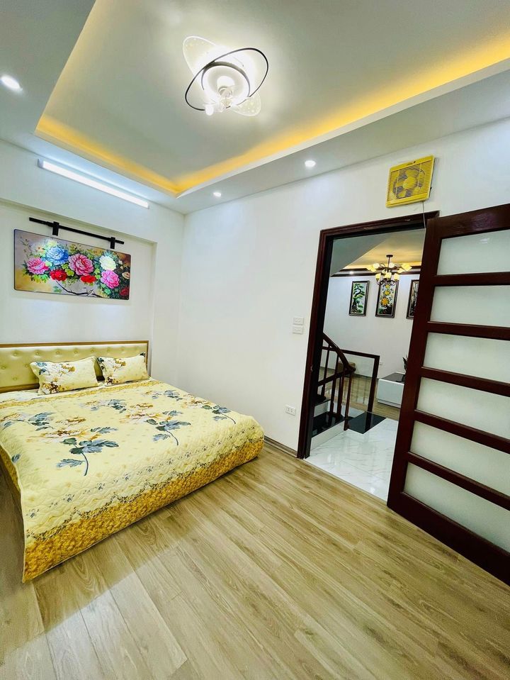 Cần bán nhà mới quận Ba Đình diện tích 50m2 giá 6,3 tỷ