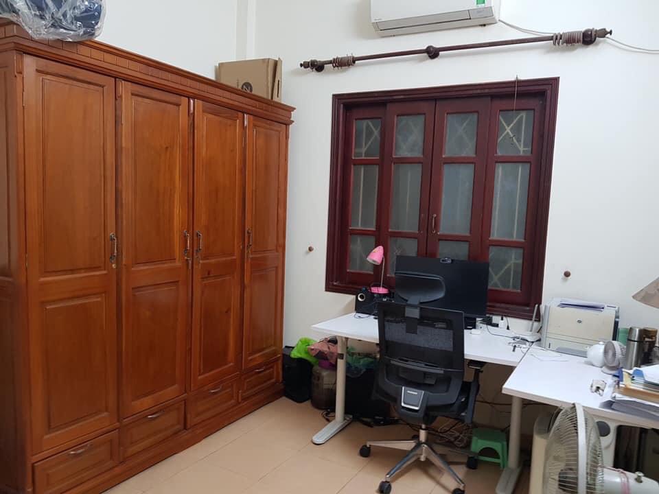 Bán nhà tại Nguyễn Chí Thanh phân lô 5 tầng, diện tích 35m2