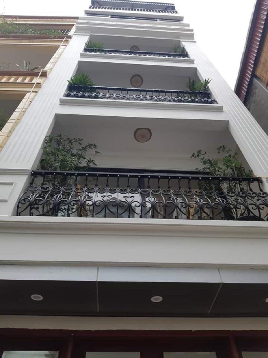 Chính chủ cần bán nhà tại Hoàng Quốc Việt, Cầu Giấy diện tích 40m2 giá 9,6 tỷ