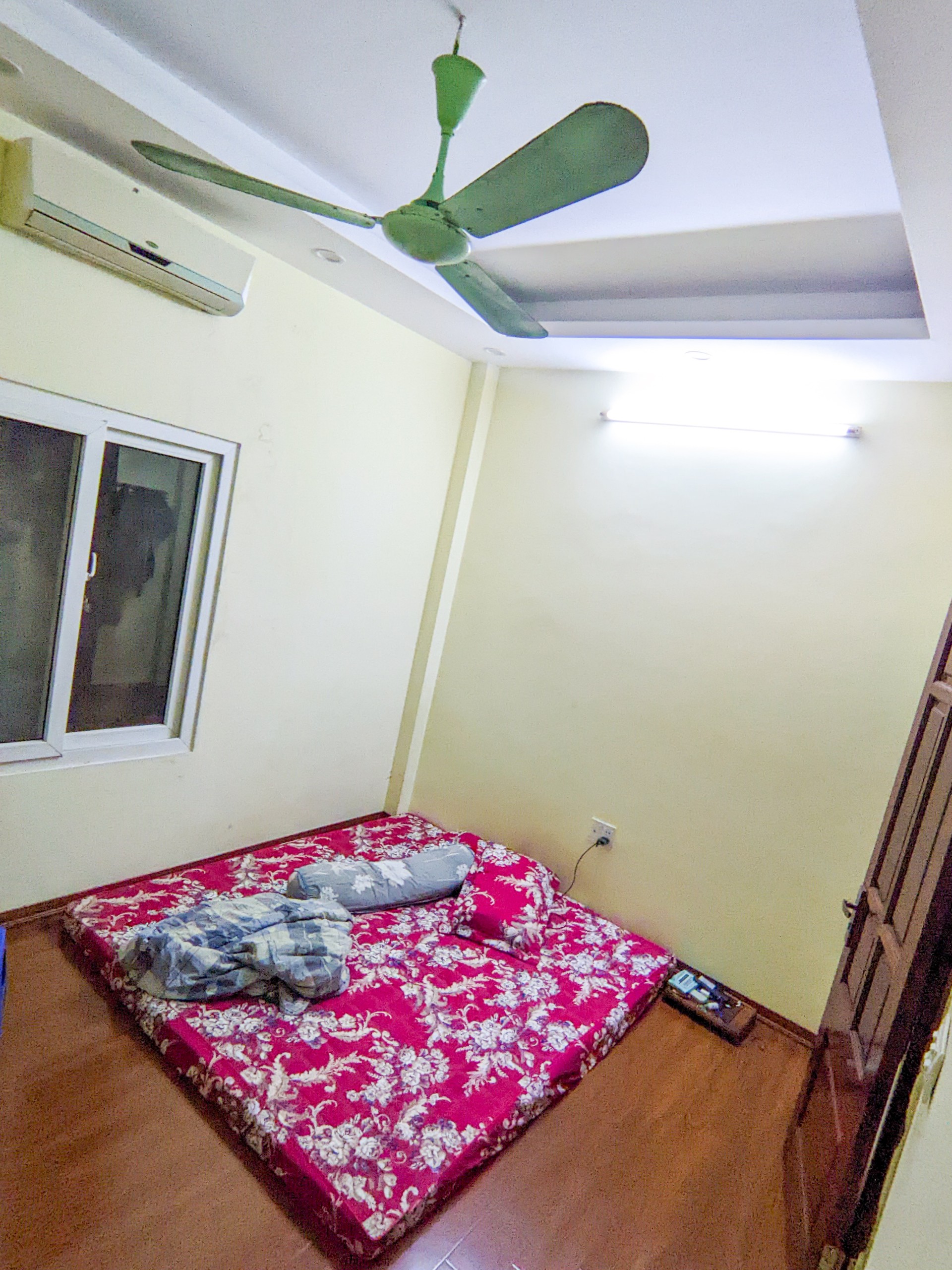 Bán nhà đẹp 3 mặt thoáng 45m2 giá 7,45 tỷ tại 46 Phạm Ngọc Thạch, Đống Đa