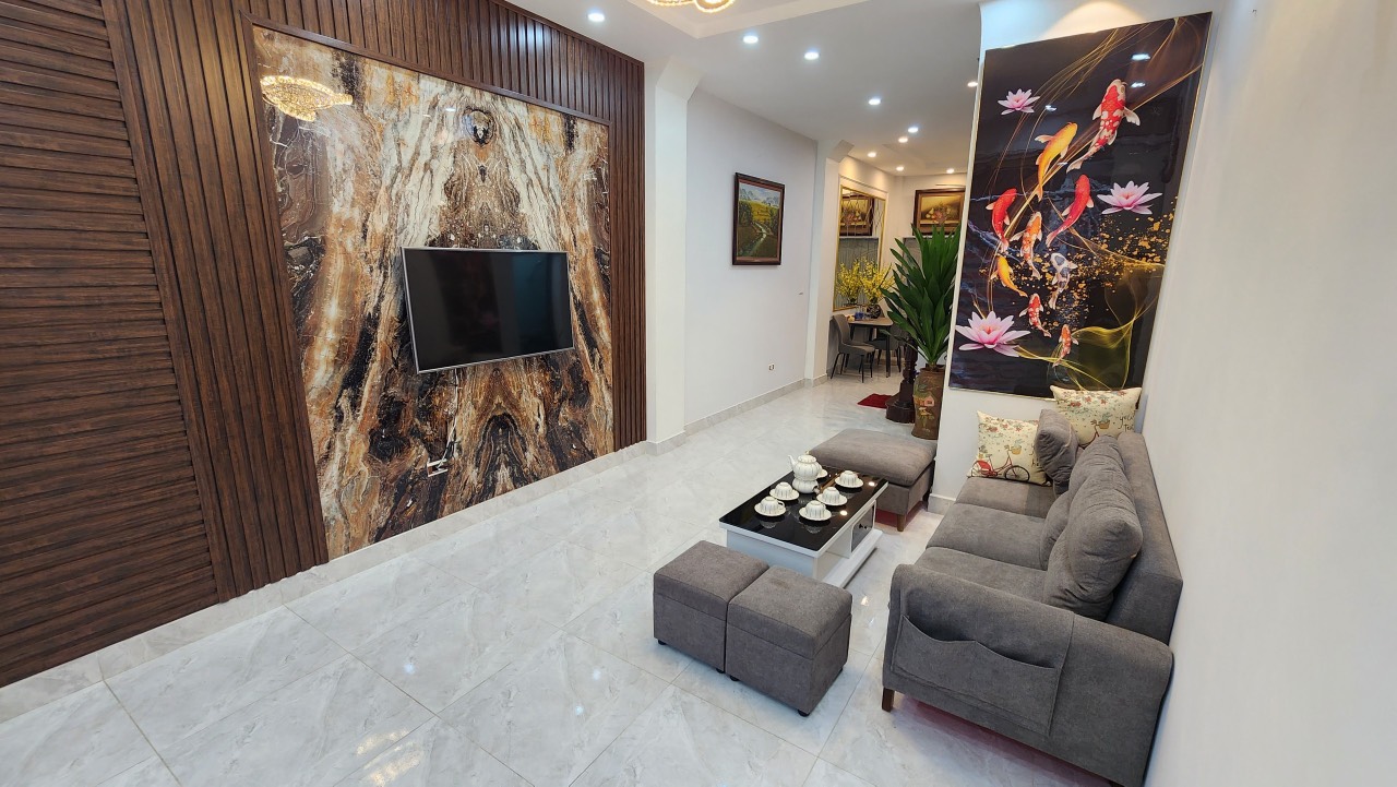 Chính chủ bán nhà tại phố Quốc Tử Giám, Đống Đa diện tích 45m2 giá 6,8 tỷ