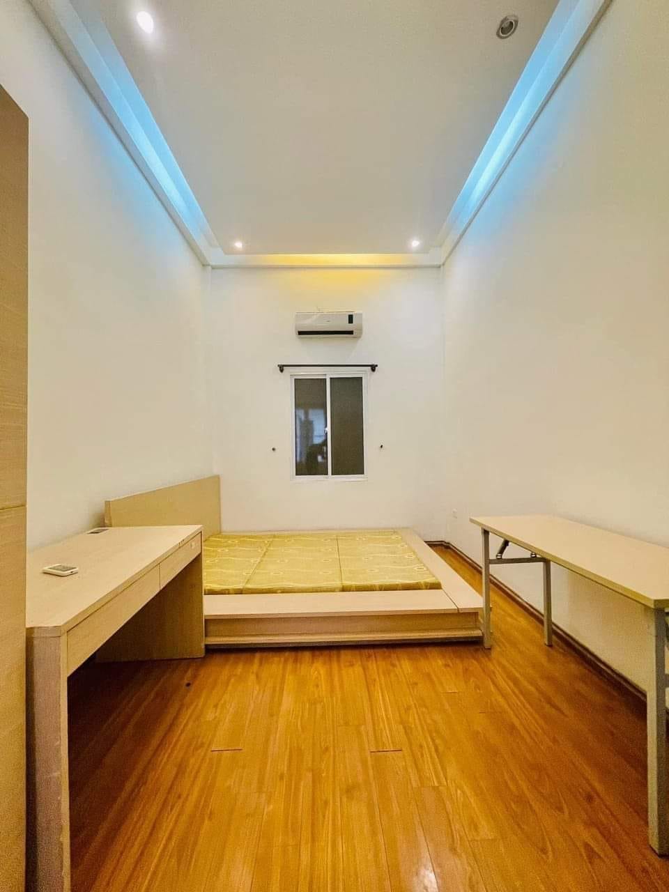 Bán nhà mặt tiền siêu rộng tại Tạ Quang Bửu diện tích 40m2 giá 4,35 tỷ