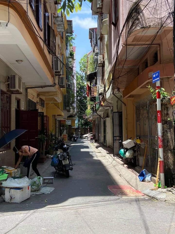 Cho thuê nhà  Lê Thanh Nghị, Hai Bà Trưng, có thể vừa ở vừa kinh doanh, giá 18tr/tháng