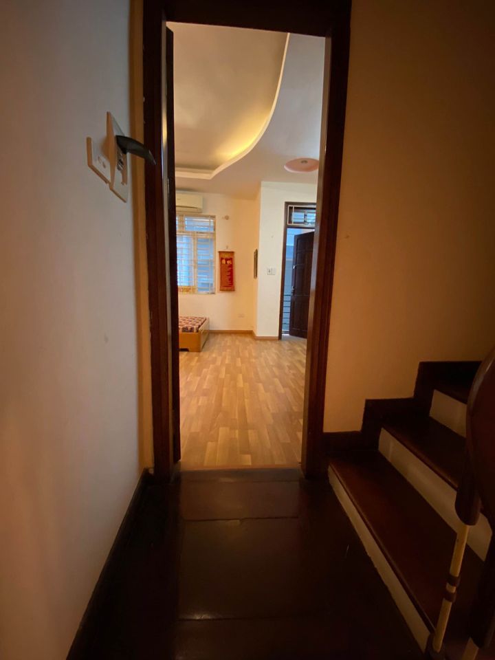 Cho thuê nhà riêng 5 tầng x 35m², tại phố Khâm Thiên, Đống Đa, HN, giá 11 triệu/tháng