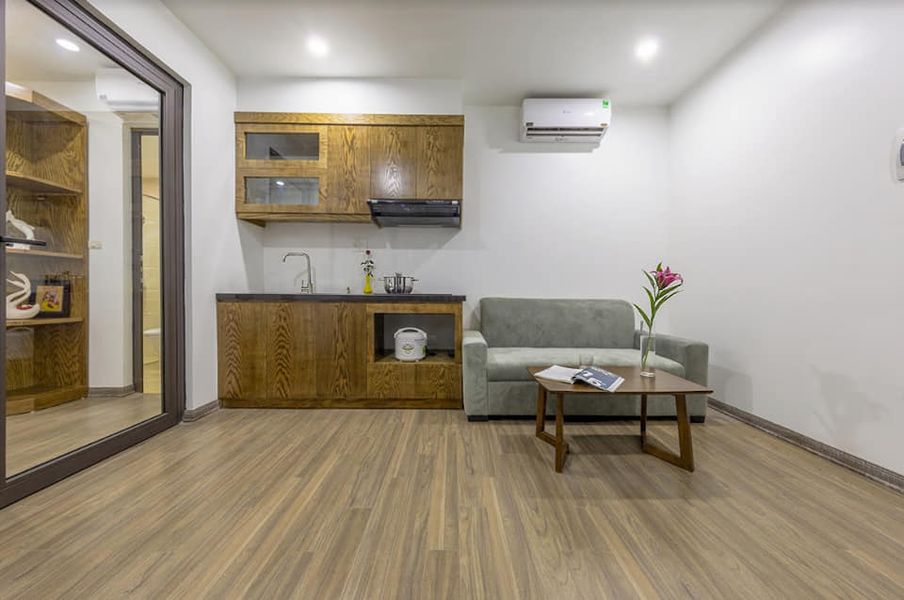 Cho thuê căn hộ dịch vụ cao cấp tại Dịch Vọng Hậu, Cầu Giấy, giá 11tr/tháng