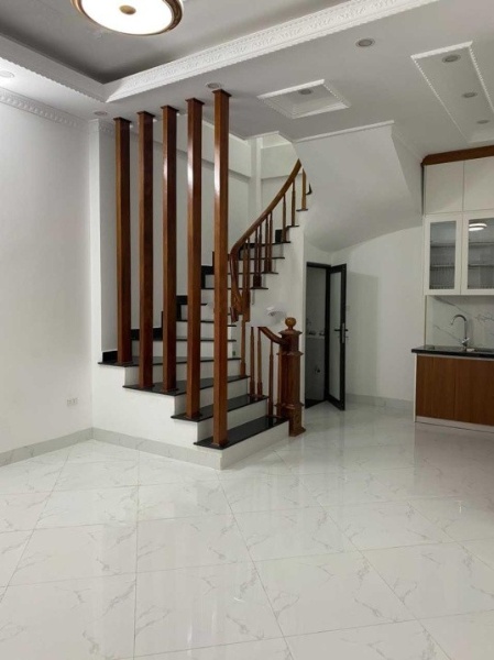 Bán gấp nhà lô góc Phố Chu Huy Mân