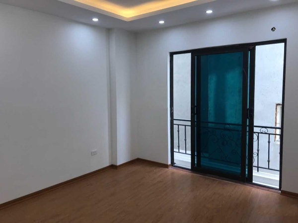 Bán nhà mới xây 3 tầng ở Đại Thành
