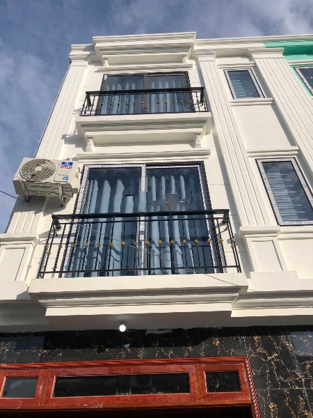 Bán nhà mới xây 3 tầng ở Đại Thành