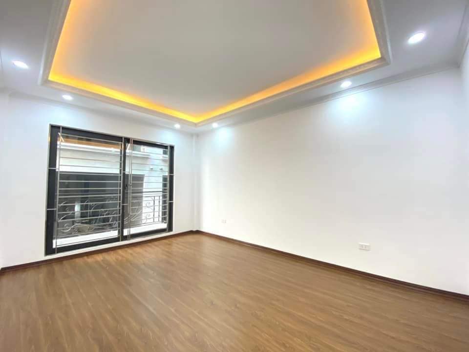Bán nhà mới tại Láng Hạ diện tích 28m2 giá 4,45 tỷ