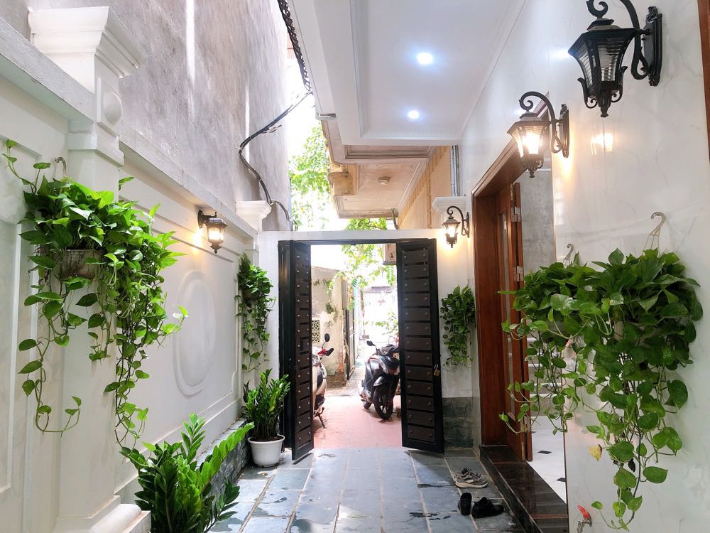 Bán nhà 5 tầng diện tích 45m2 giá 6,6 tỷ tại phố Yên Lạc, Hai Bà Trưng