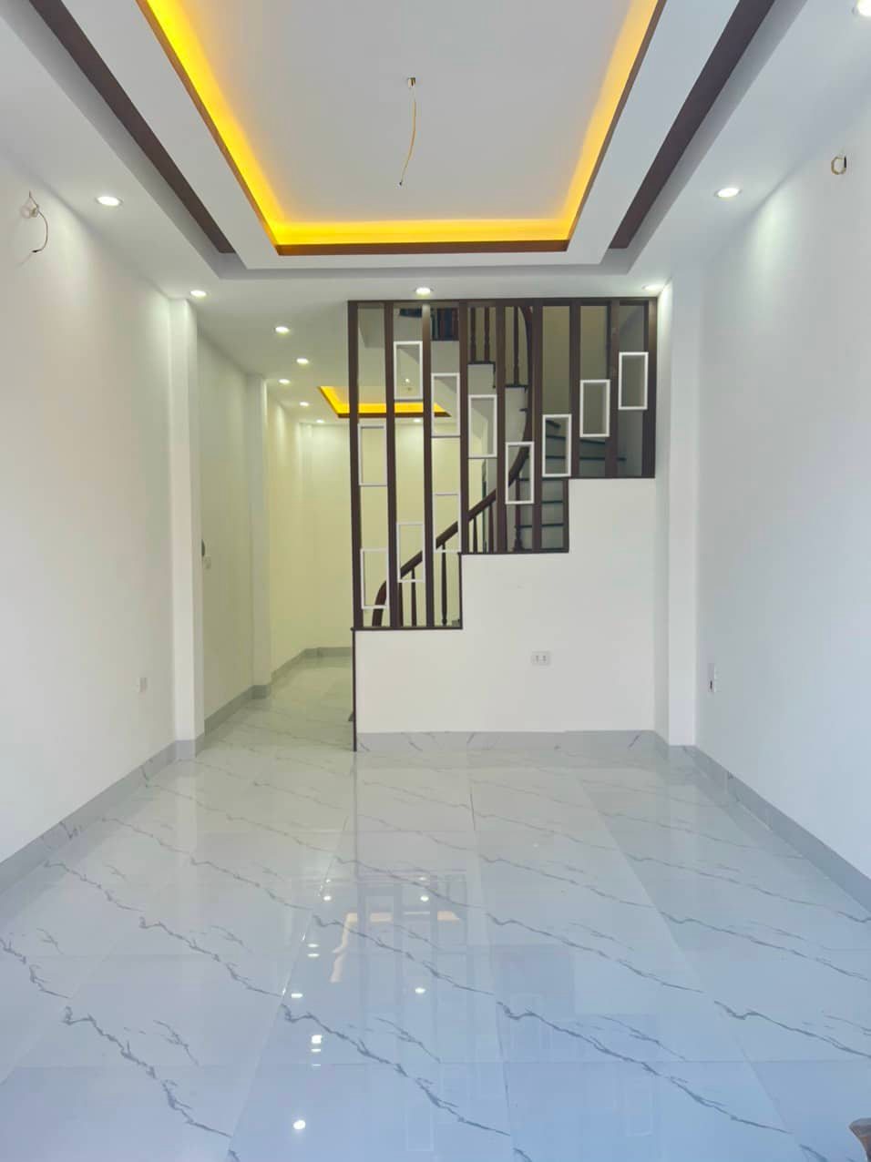 Bán nhà 4 tầng, diện tích 40m2 giá 2,85 tỷ tại Kim Chung, Hoài Đức