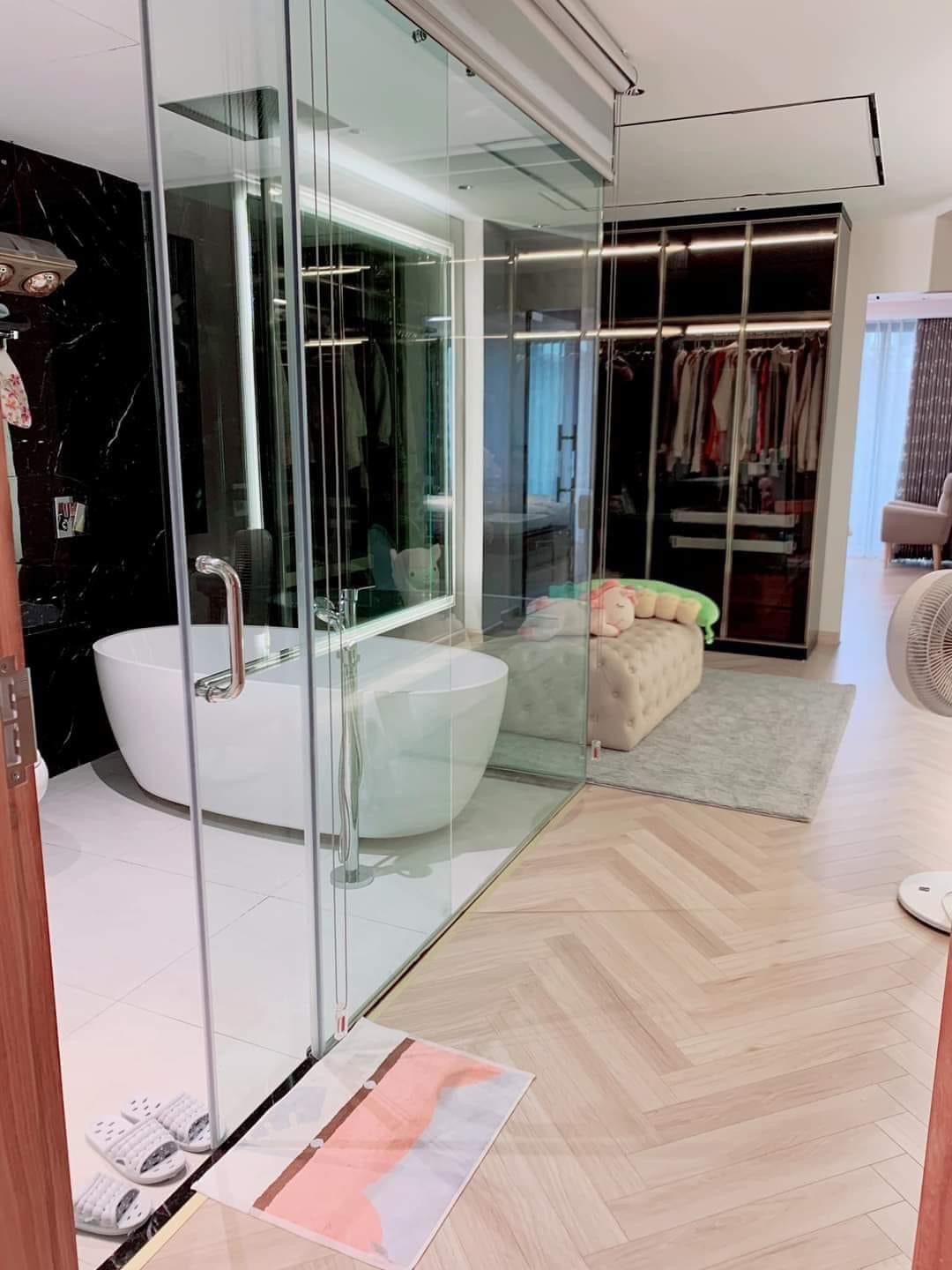 Chính chủ cần bán gấp nhà tại Cửa Đông, Hoàn Kiếm diện tích 61m2 giá 22 tỷ
