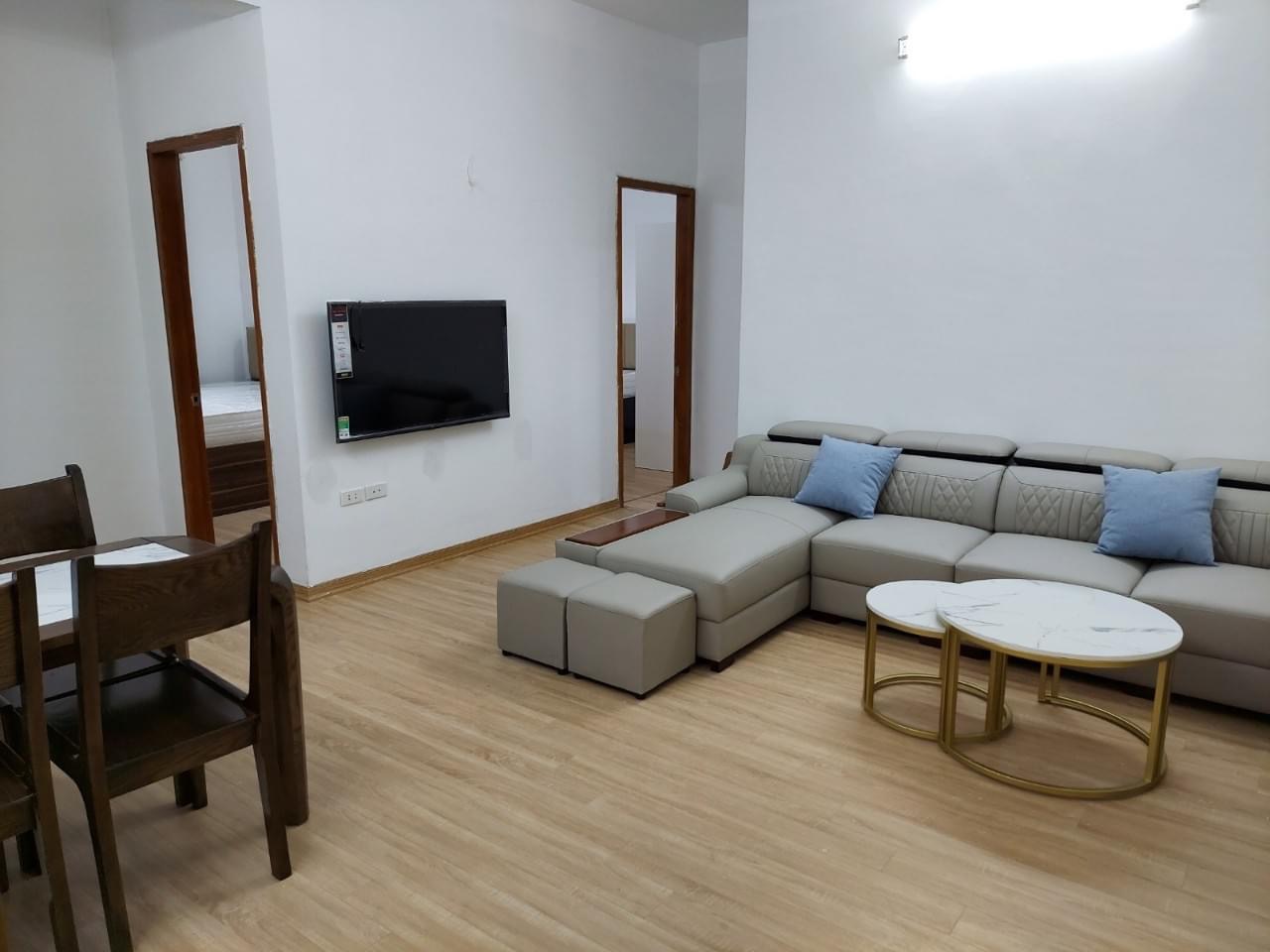 Cho thuê căn hộ chung cư Cen Land Group 100m2 tại137 Nguyễn Ngọc Vũ