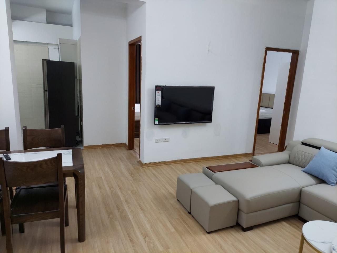 Cho thuê căn hộ chung cư Cen Land Group 100m2 tại137 Nguyễn Ngọc Vũ