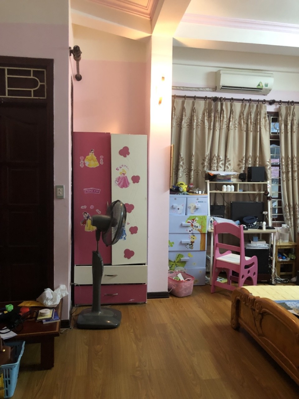 Cho thuê nhà đường Láng Chùa Láng 50mx5T 5PN, 15 tr/tháng