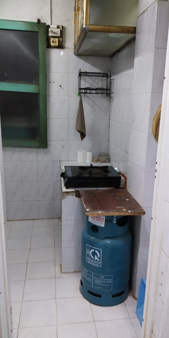 Chính chủ cần cho thuê căn hộ tập thể E5 Thái Thịnh, giá 4tr/tháng