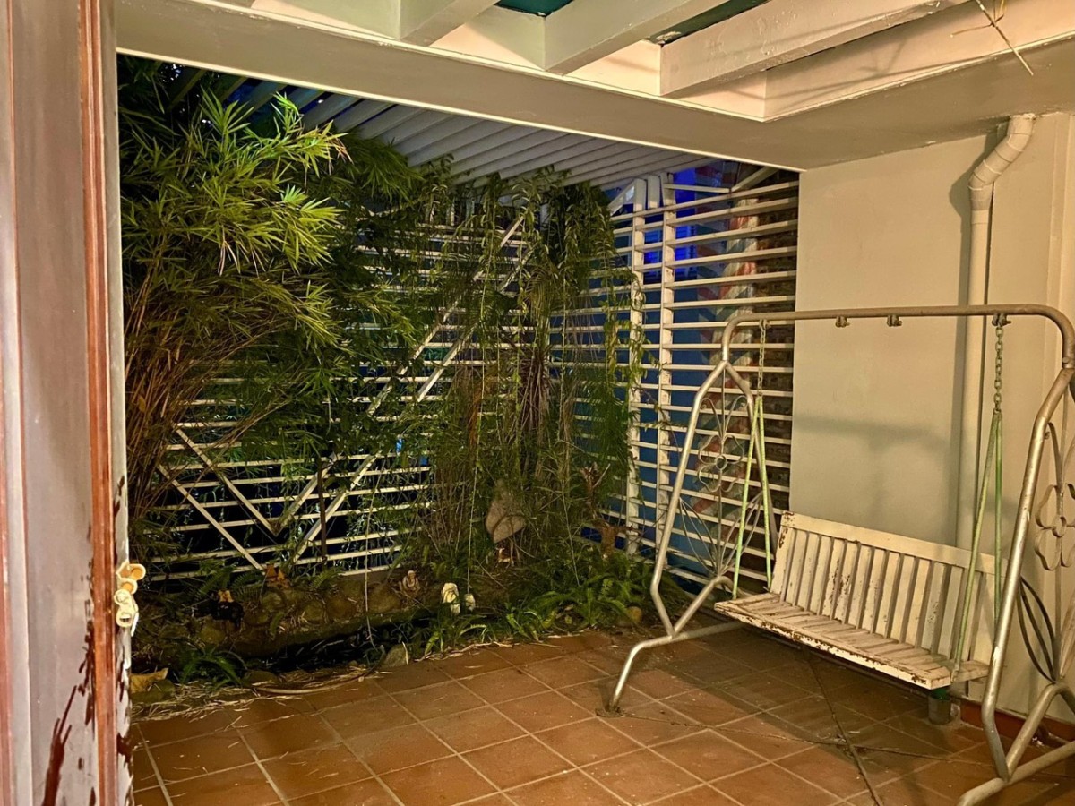Nhà mặt ngõ ô tô cho thuê 70m2, 4 tầng, có nội thất giá 23 tr/tháng