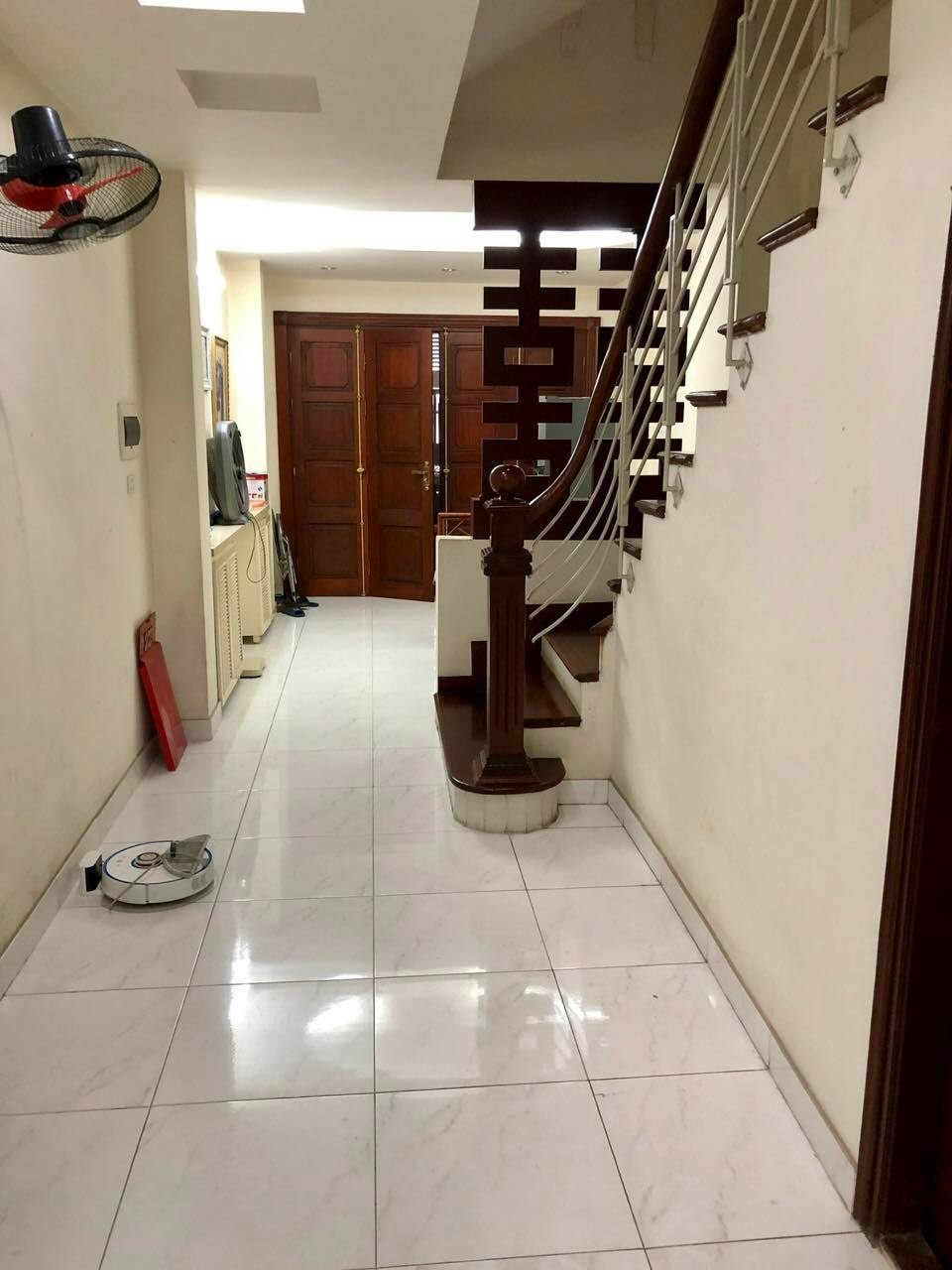Cho thuê nhà ở Hoàng Cầu 80mx4T 20tr/tháng, có thể vừa ở vừa KD
