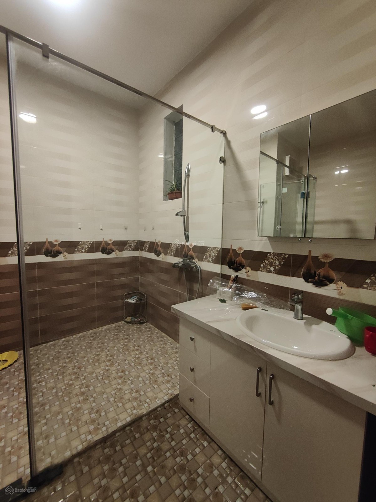 Cho thuê nhà mặt phố Bát Khối Long Biên 55m2, 3 tầng kinh doanh cực đỉnh, 11tr/tháng