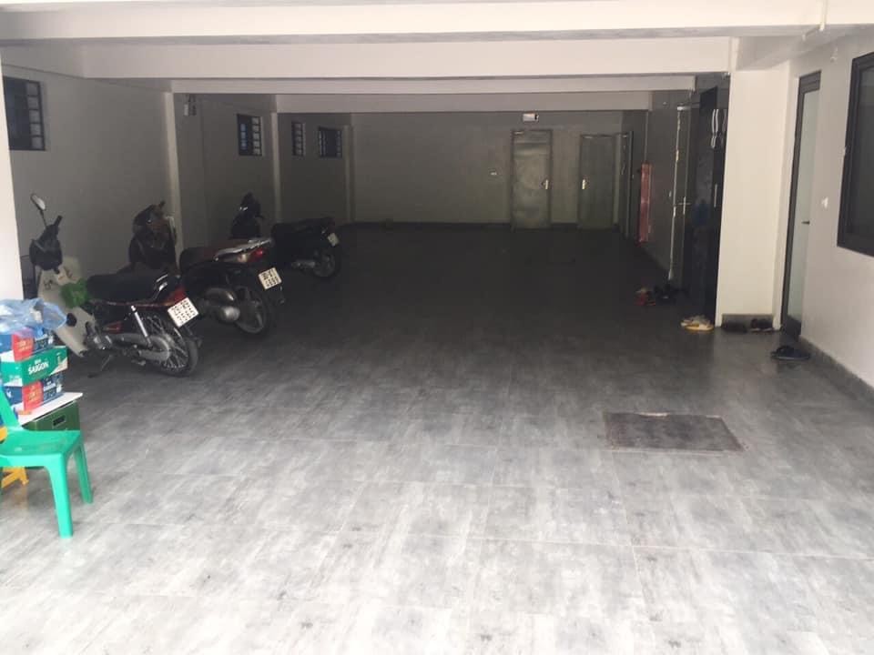 Chính chủ cần cho thuê tòa nhà Phường Bồ Đề dt 208m2, 5 tầng, giá 23tr/tháng
