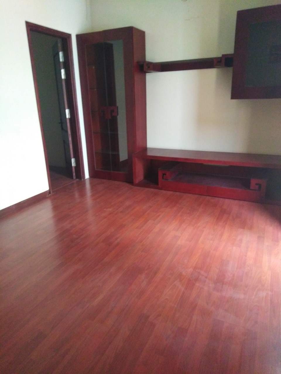 Cho thuê nhà mới đẹp hiện đại đường ô tô tránh ngõ 48 Nguyễn Chánh. 80m x 4t, giá 30tr/tháng