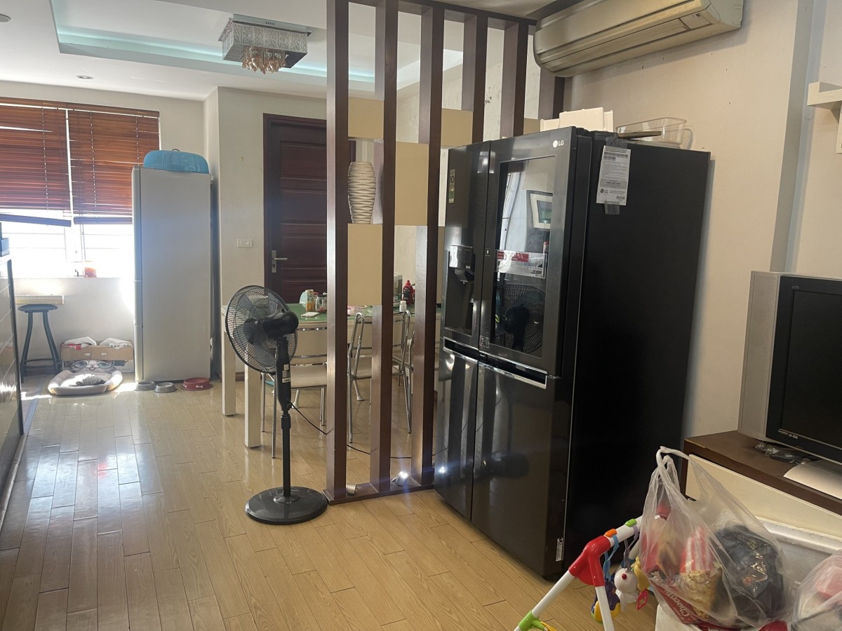 Cho thuê nhà Trung Kinh Cầu Giấy 62mx7T Thang Máy, 9PN, giá 42tr/tháng có fix