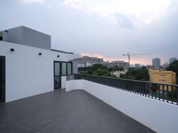 Bán nhà xây mới 6 tầng có thang máy tại trung tâm Quận Hai Bà Trưng