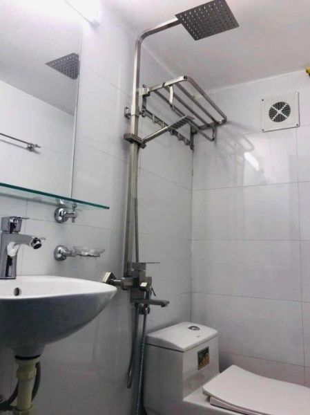 Bán nhà 5 tầng đường Võ Thị Sáu, ô tô tránh nhau