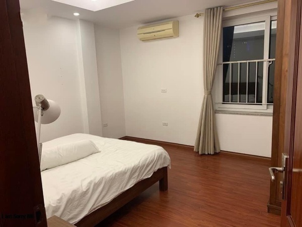 Bán gấp nhà 5 tầng phân lô Đầm Trấu, Hai Bà Trưng