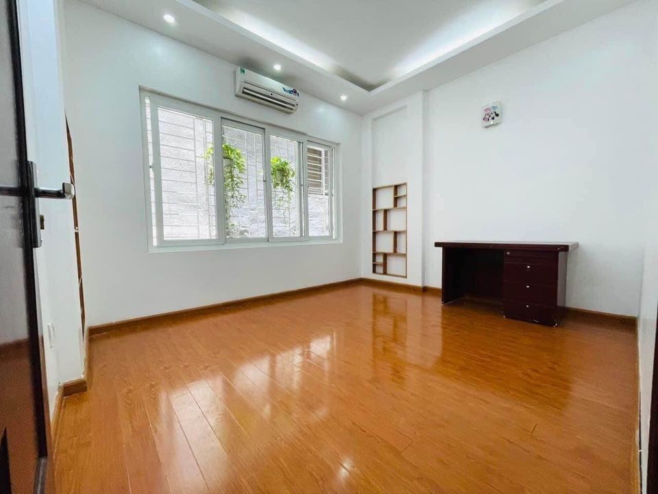 Chính chủ bán nhà tại Đào Tấn, Ba Đình diện tích 42m2 giá 5,75 tỷ
