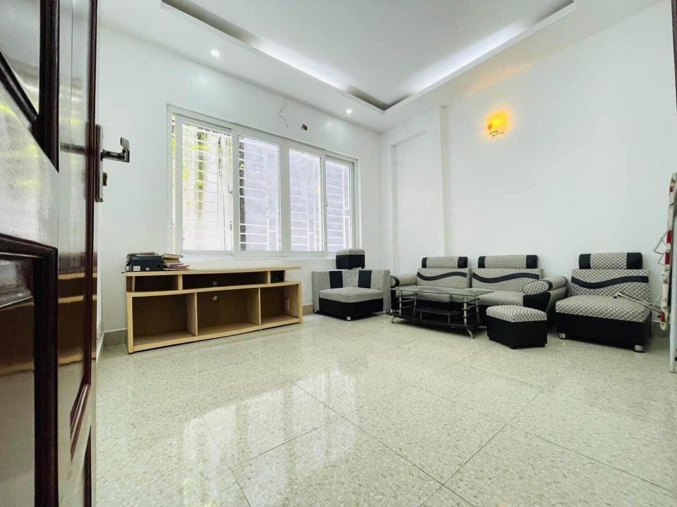 Chính chủ bán nhà tại Đào Tấn, Ba Đình diện tích 42m2 giá 5,75 tỷ