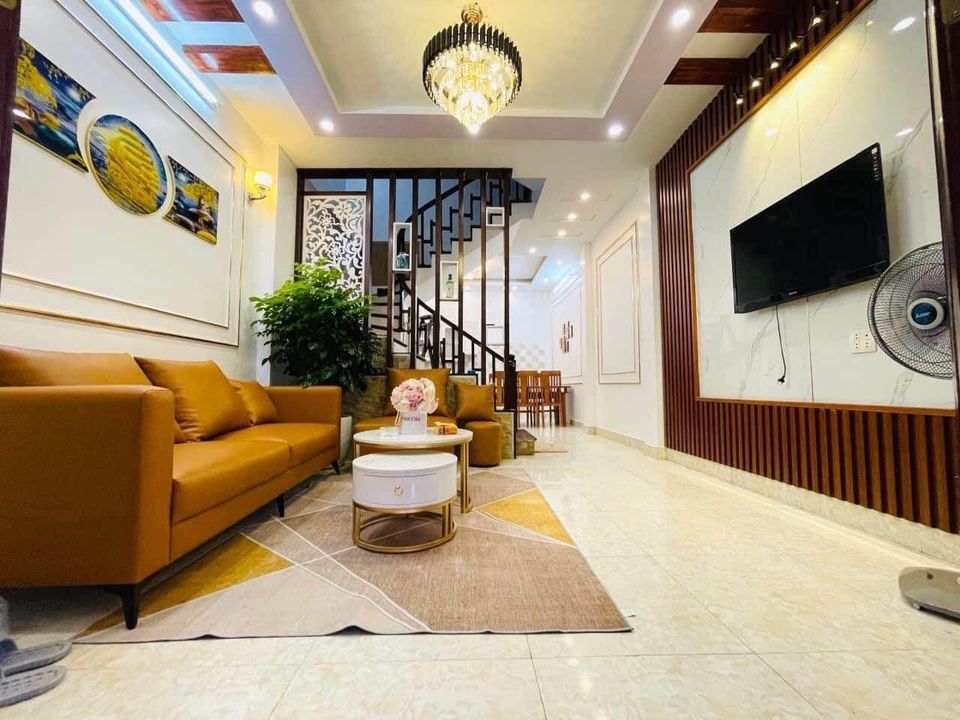 Chính chủ bán nhà tại Đào Tấn, Ba Đình diện tích 42m2 giá 5,75 tỷ