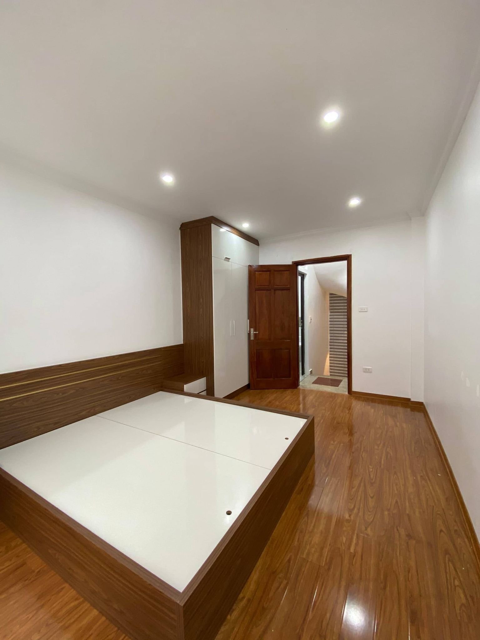 Bán nhà tại Mai Dịch, Cầu Giấy diện tích 40m2 giá 4 tỷ