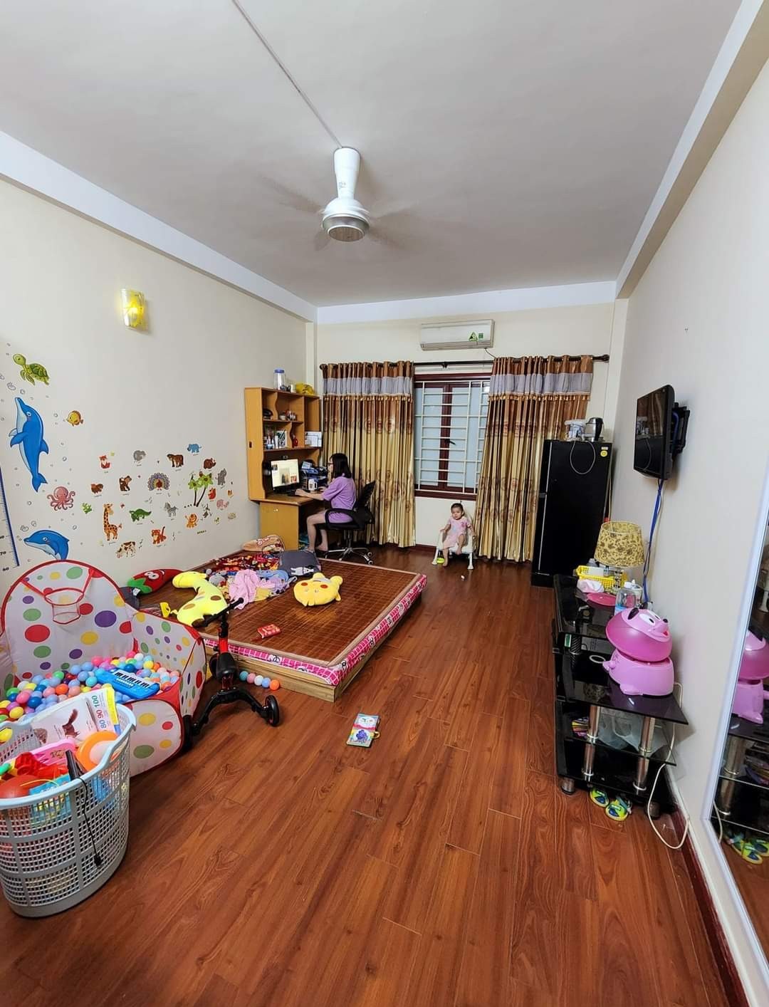 Chính chủ cần bán gấp nhà 4 tầng 37m2 giá 3,4 tỷ tại vạn Phúc, Hà Đông