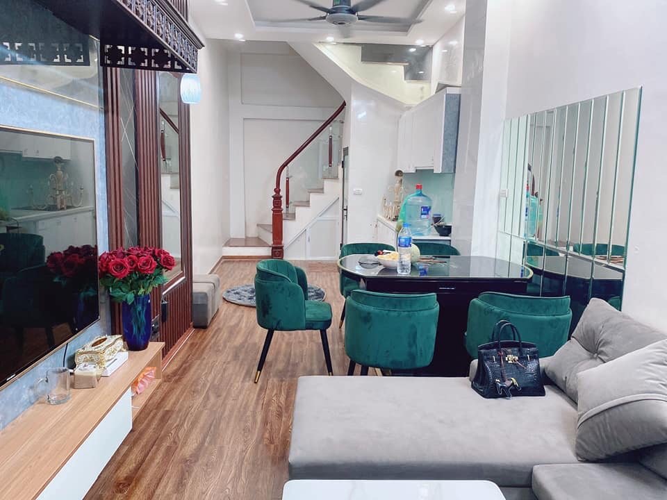 Bán nhà 6 tầng, diện tích 72m2, thang máy hiện đại giá 11 tỷ tại Kim Ngưu, Hai Bà Trưng