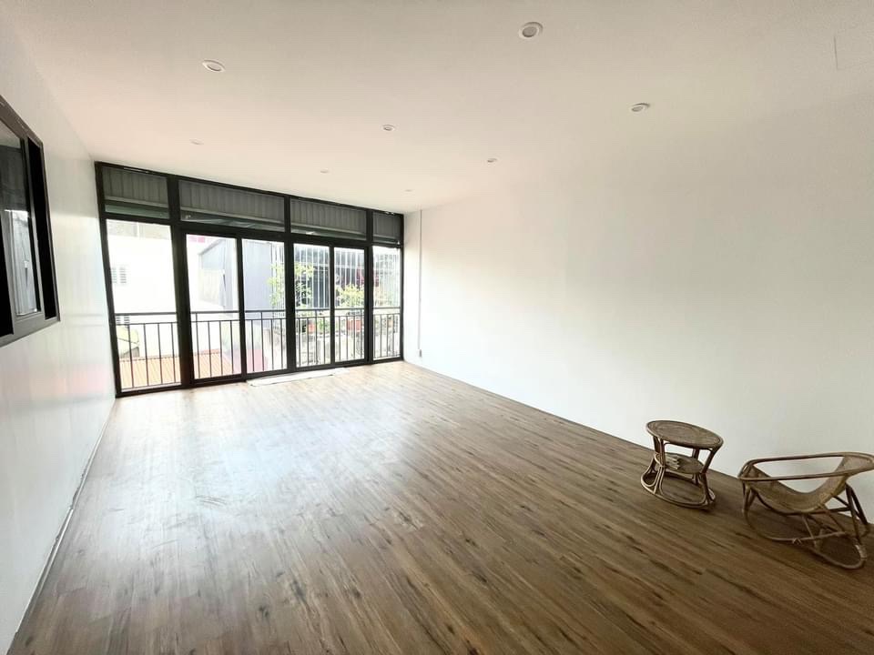 Bán nhà 6 tầng, diện tích 72m2, thang máy hiện đại giá 11 tỷ tại Kim Ngưu, Hai Bà Trưng