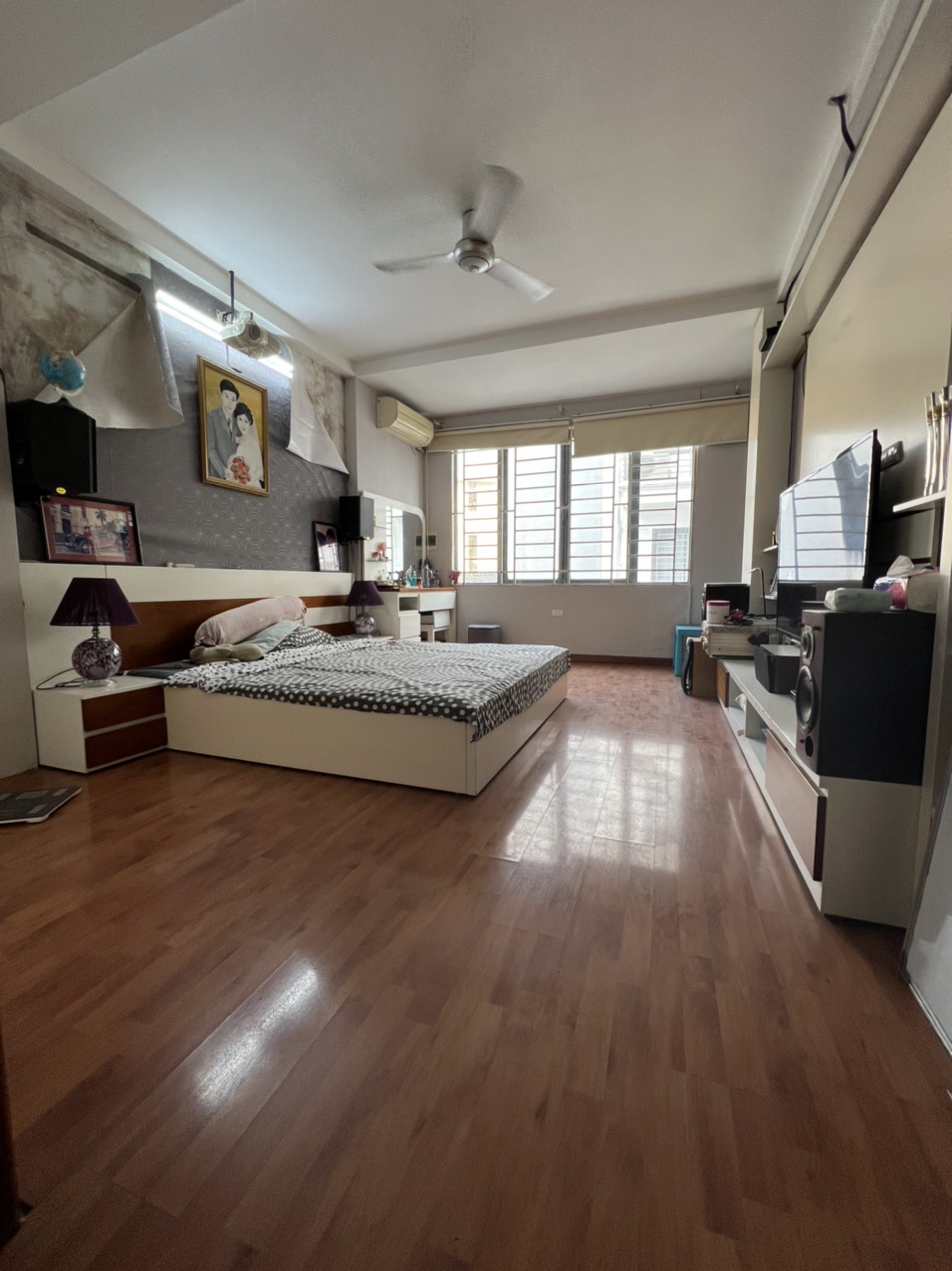 Bán nhà lô góc 5 tầng, diện tích 50m2 giá 5,36 tỷ tại Kim Giang, Thanh Xuân