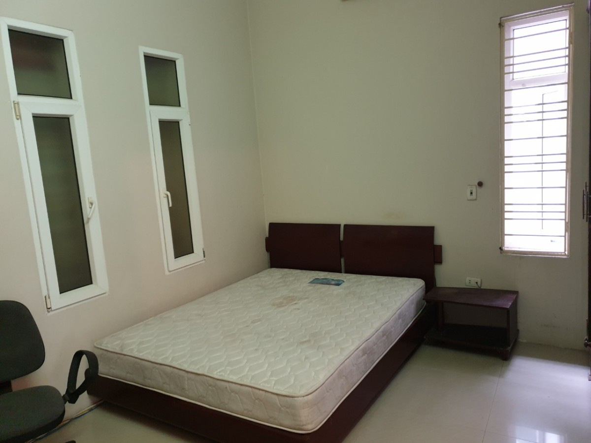 Cho thuê cả nhà 80m2 5 tầng đẹp như biệt thự, giá 25tr