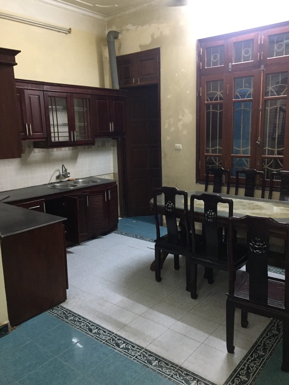Cho thuê nhà nguyên căn 4 tầng, 75m2, giá thuê chỉ 15tr/tháng