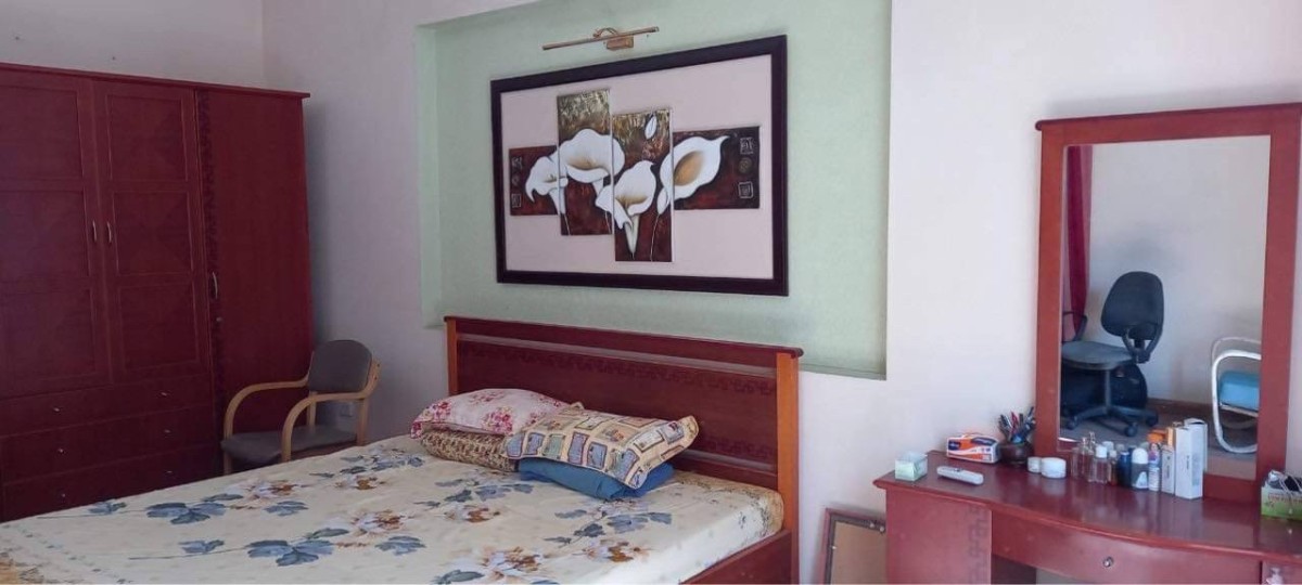 Cho thuê nhà riêng phố Giảng Võ, DT 70mx5 tầng