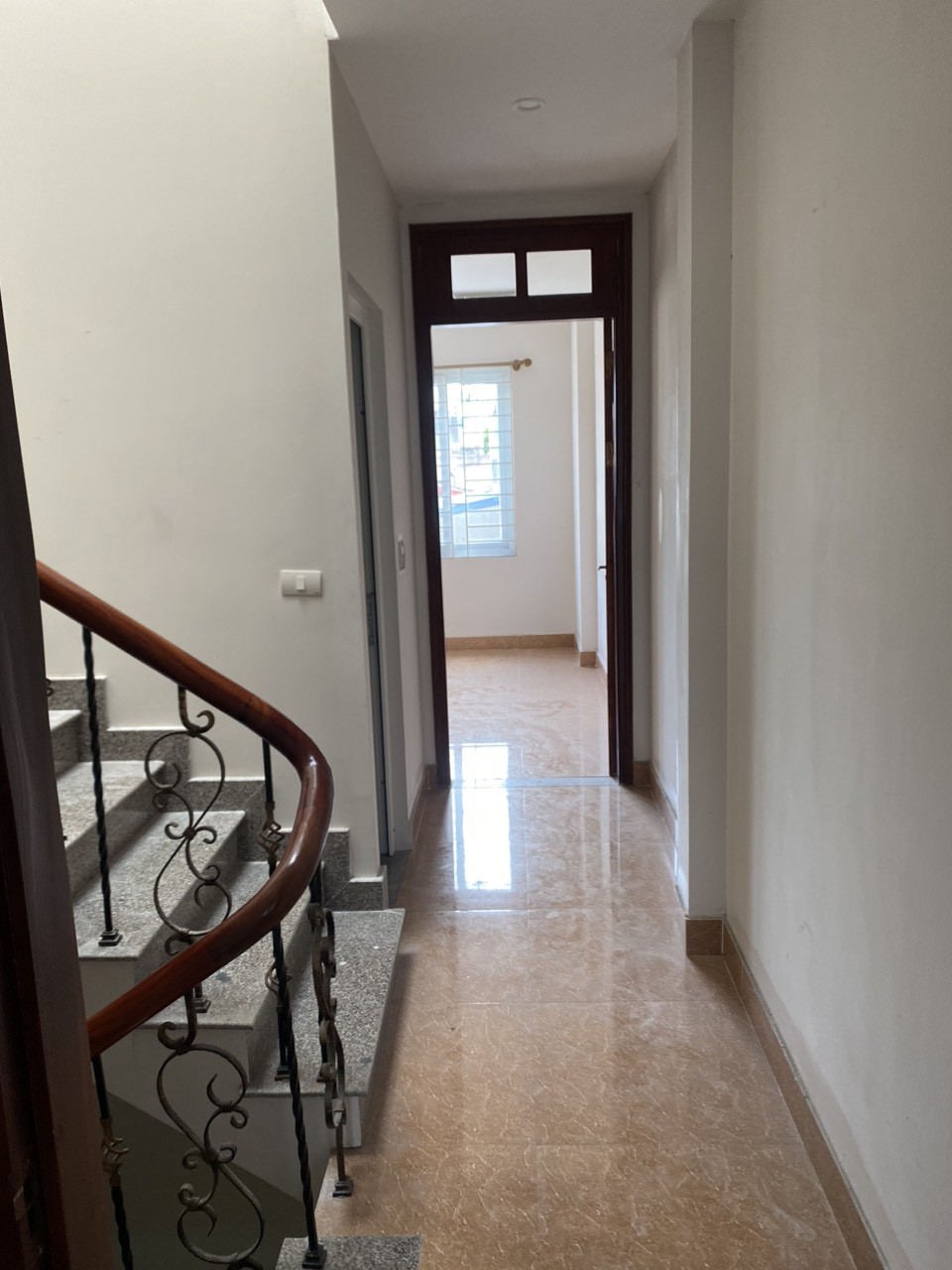 Cho thuê gấp nhà nguyên căn 45m2 5 tầng chỉ 16tr/tháng