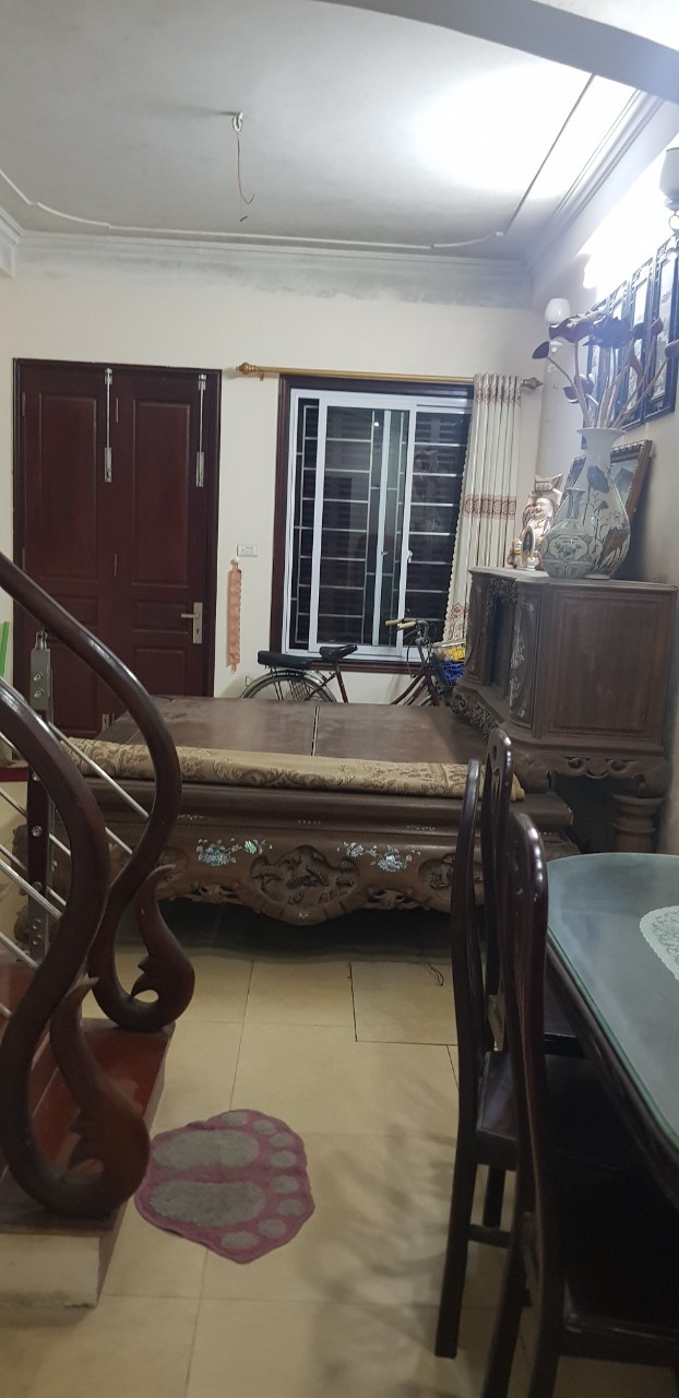 Cho thuê nhà riêng 3 tầng, Xuân La, Tây Hồ, giá 6tr/tháng